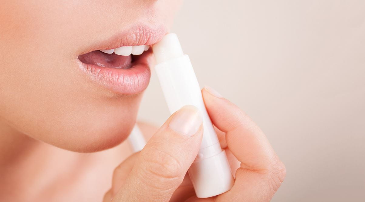 Droge lippen verzorgen - Labello