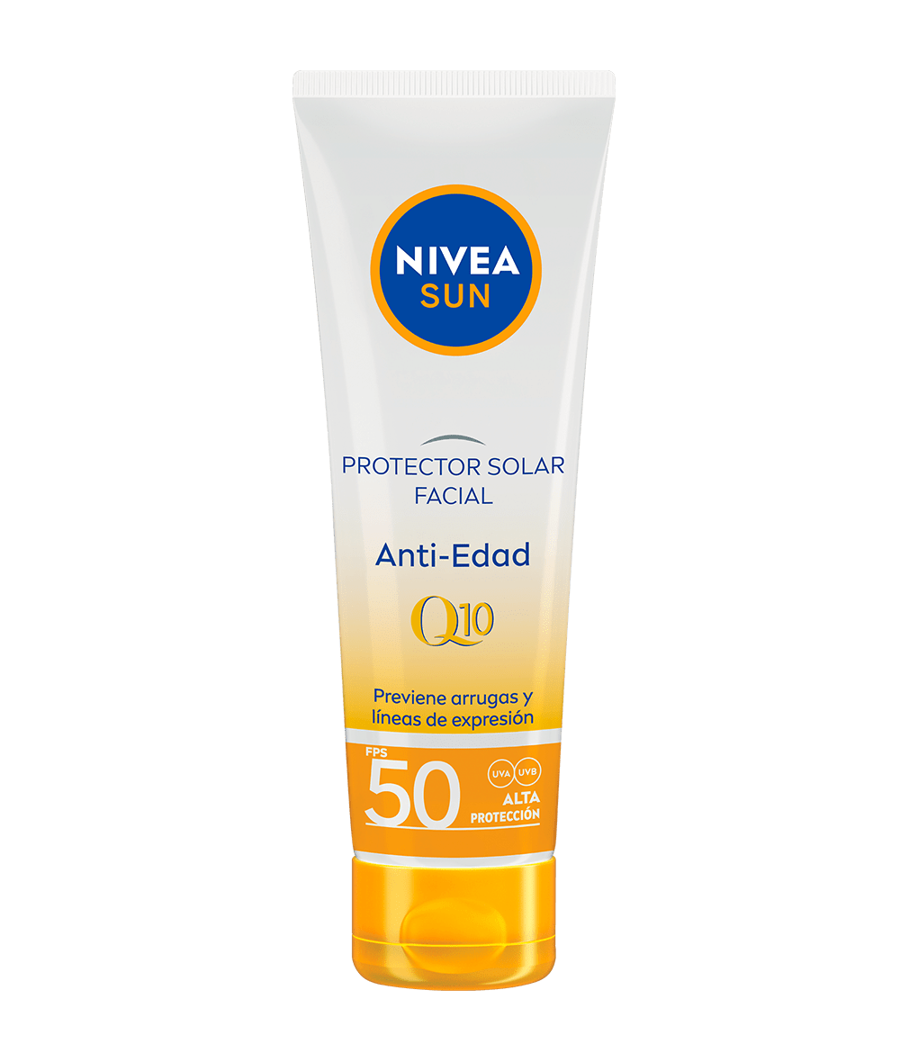 Protector solar con color NIVEA SUN UV Face Shine Control Light