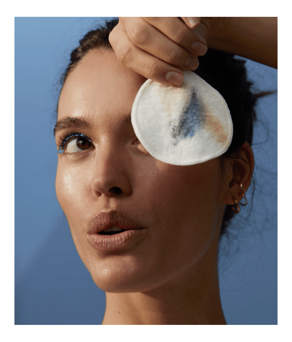 woman holding micellar water serum for bright skin