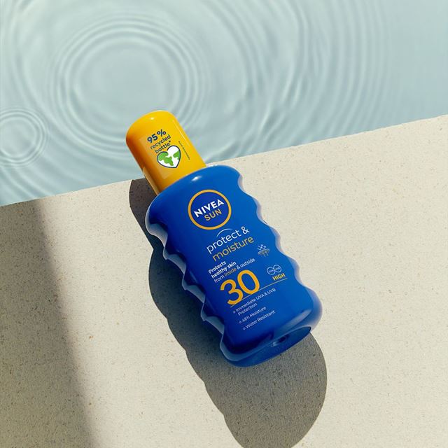 Protect And Moisture Sun Spray Spf 30 Solspray Nivea