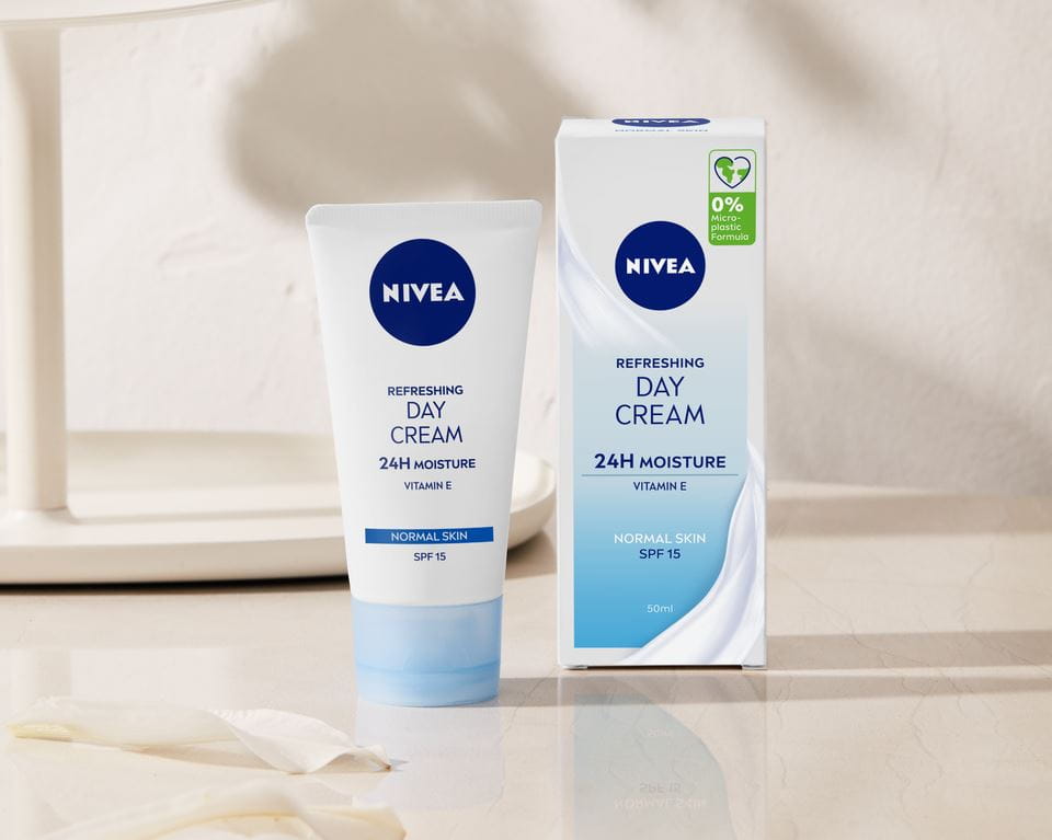 NIVEA Refreshing Day Cream