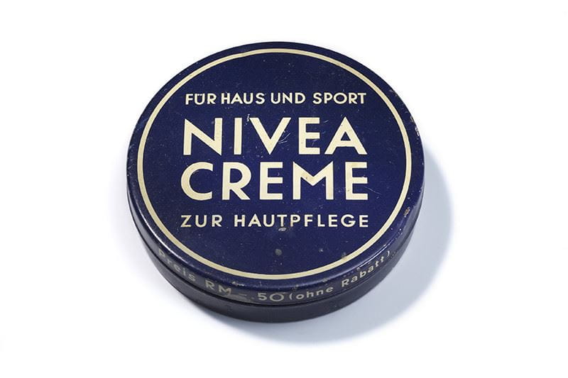 Boîte de crème NIVEA en 1935