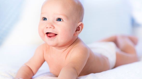 Le développement de bébé : les différentes couches de sa peau