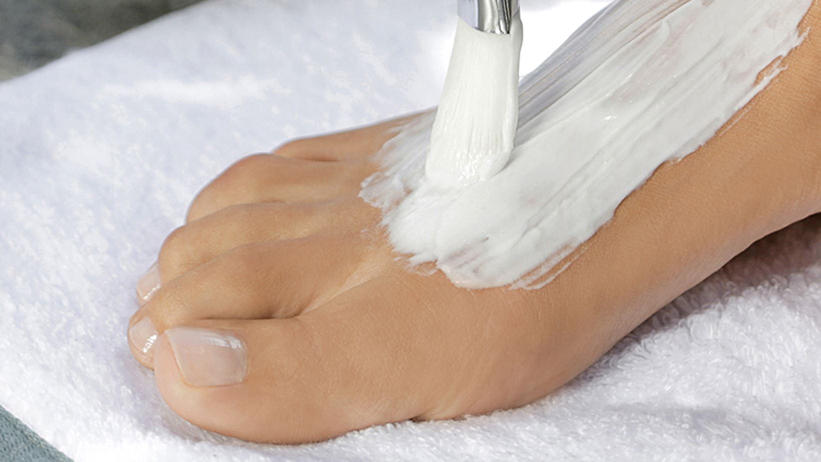 Foot moisturiser