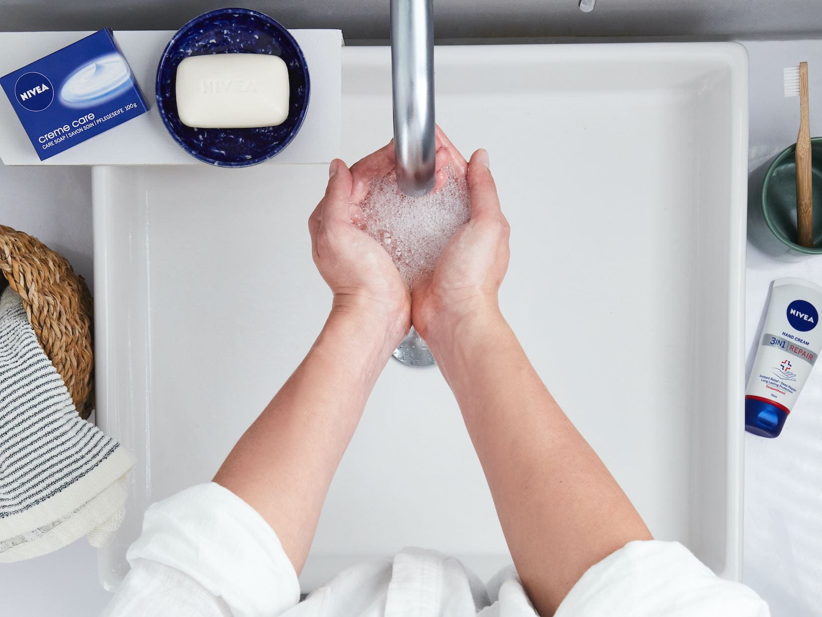 hand-washing-tips-step-5