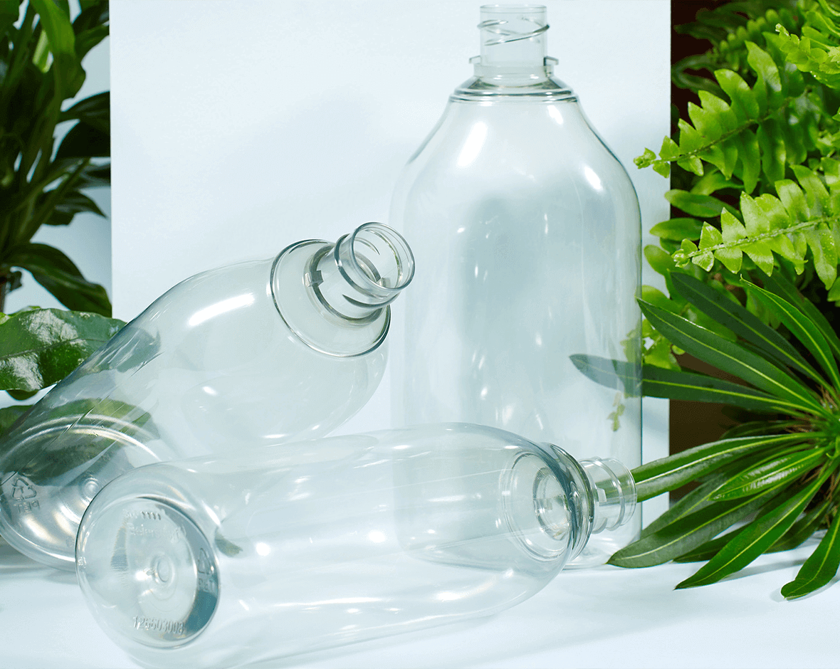 Botellas vacías reciclables