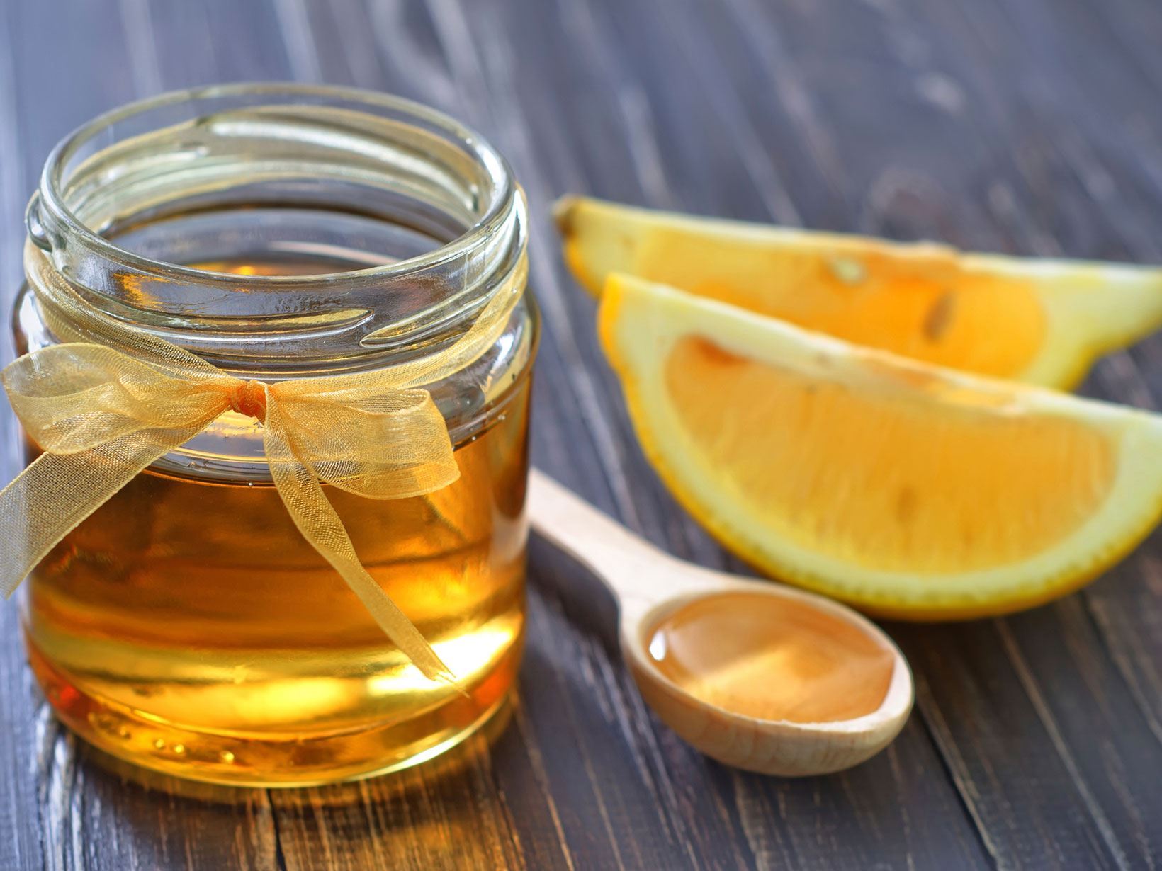 мед, лимон, почистващо мляко за лице, домашен продукт за почистване
