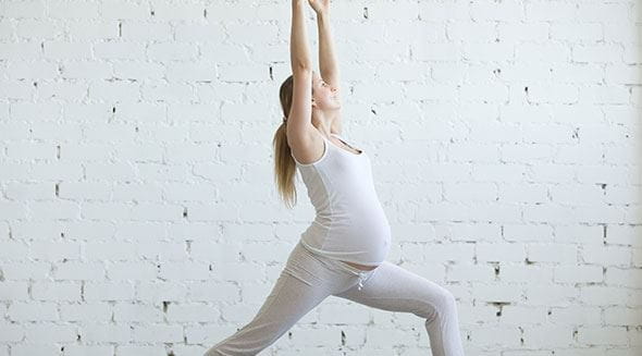 Yoga prenatal: sereine et calme pendant la grossesse