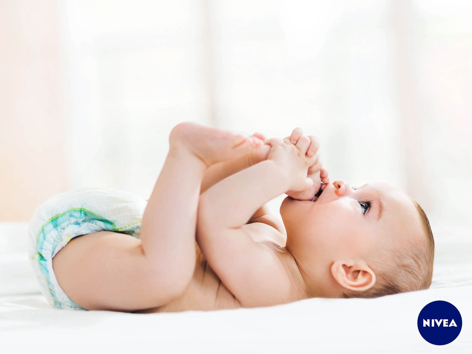 Die Entwicklung von Babys im 5. Monat: Auf Erkundungstour