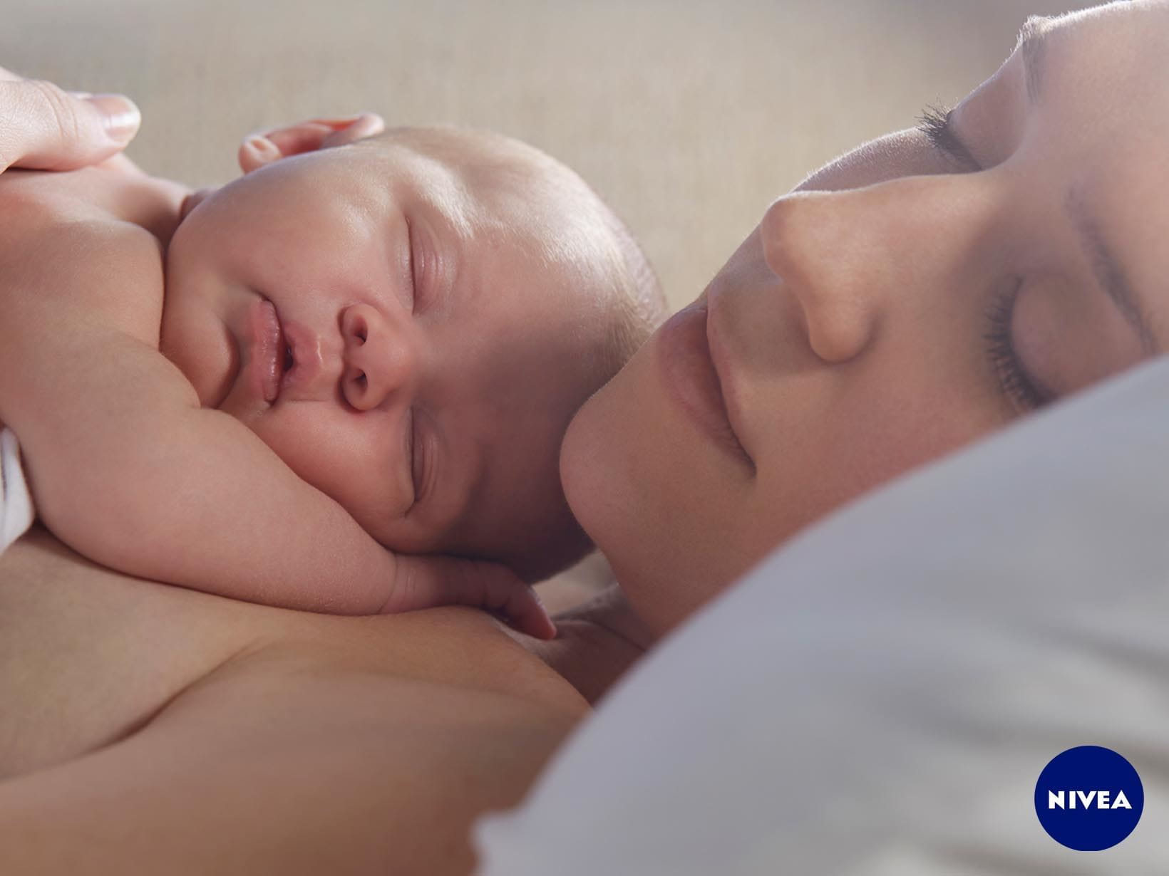 Wunde Brustwarzen - Entspannung und Ruhe für Mama und Baby