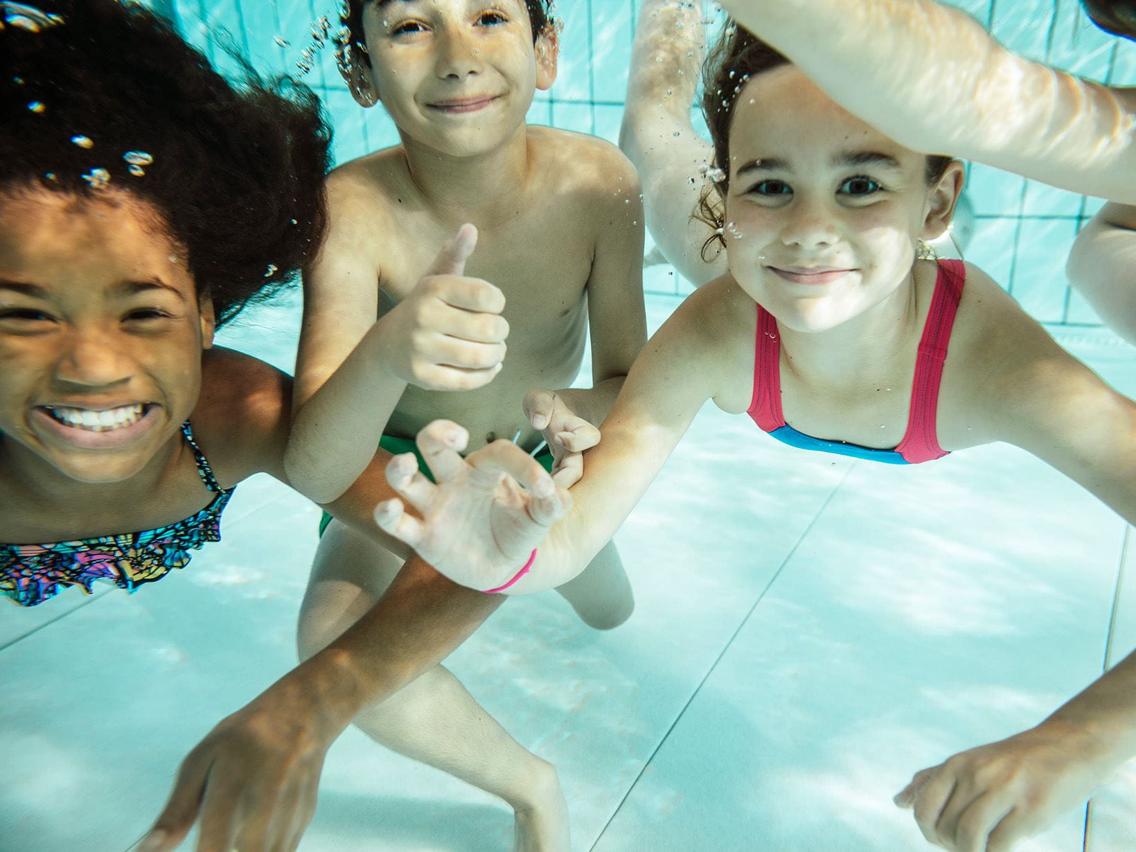 Wann können Kinder richtig schwimmen?