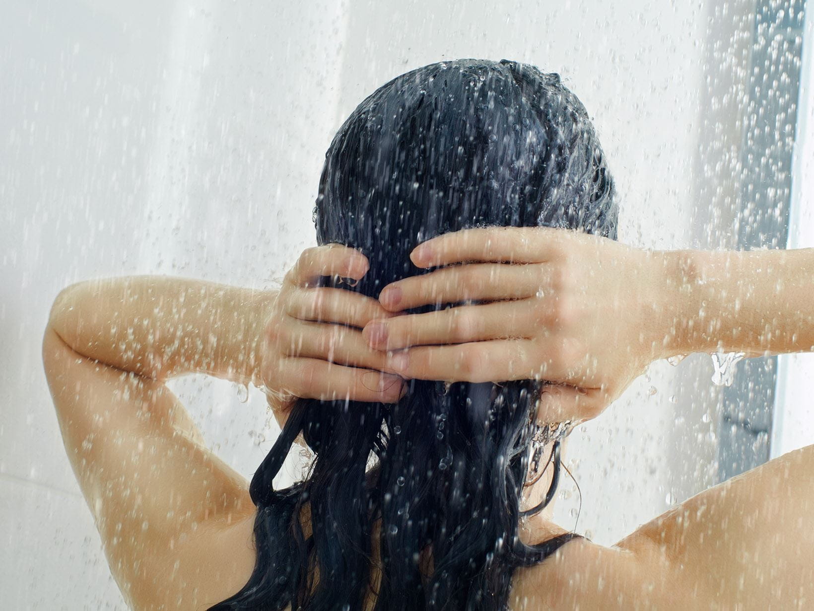NIVEA: Spülung gegen trockene Haare
