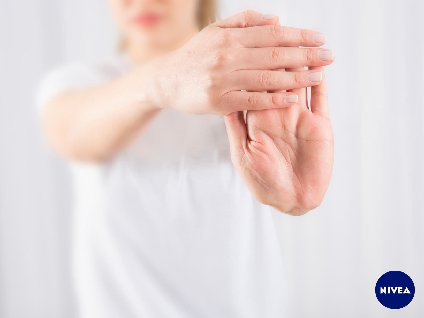 Handmassage So Funktioniert Die Wellnessanwendung Nivea Nivea Schweiz