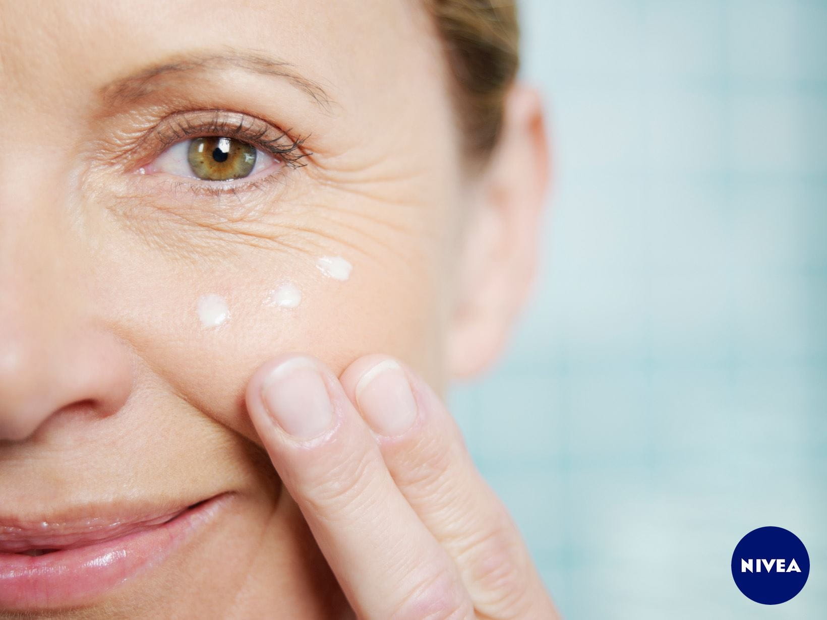 Make-up richtig schminken ab 50: Flüssiger Concealer