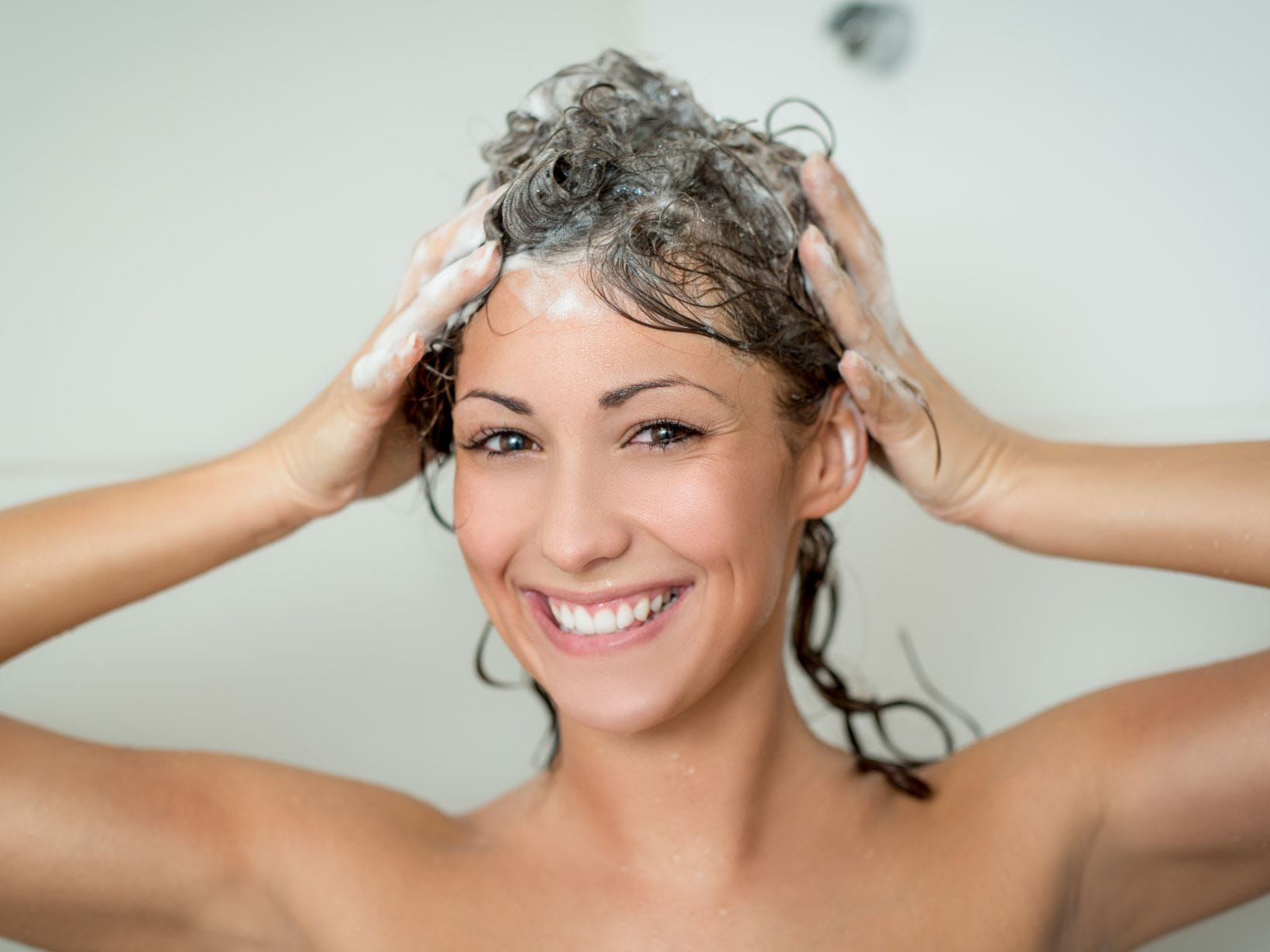 Mizellen Shampoo: Milde Reinigung für die tägliche Haarpflege