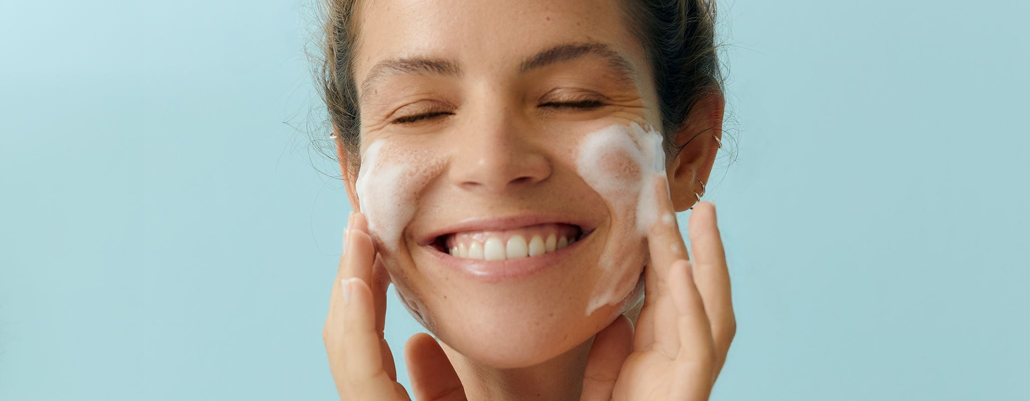 Limpieza facial casera o cómo conseguir una piel más bonita y sin impurezas  en casa