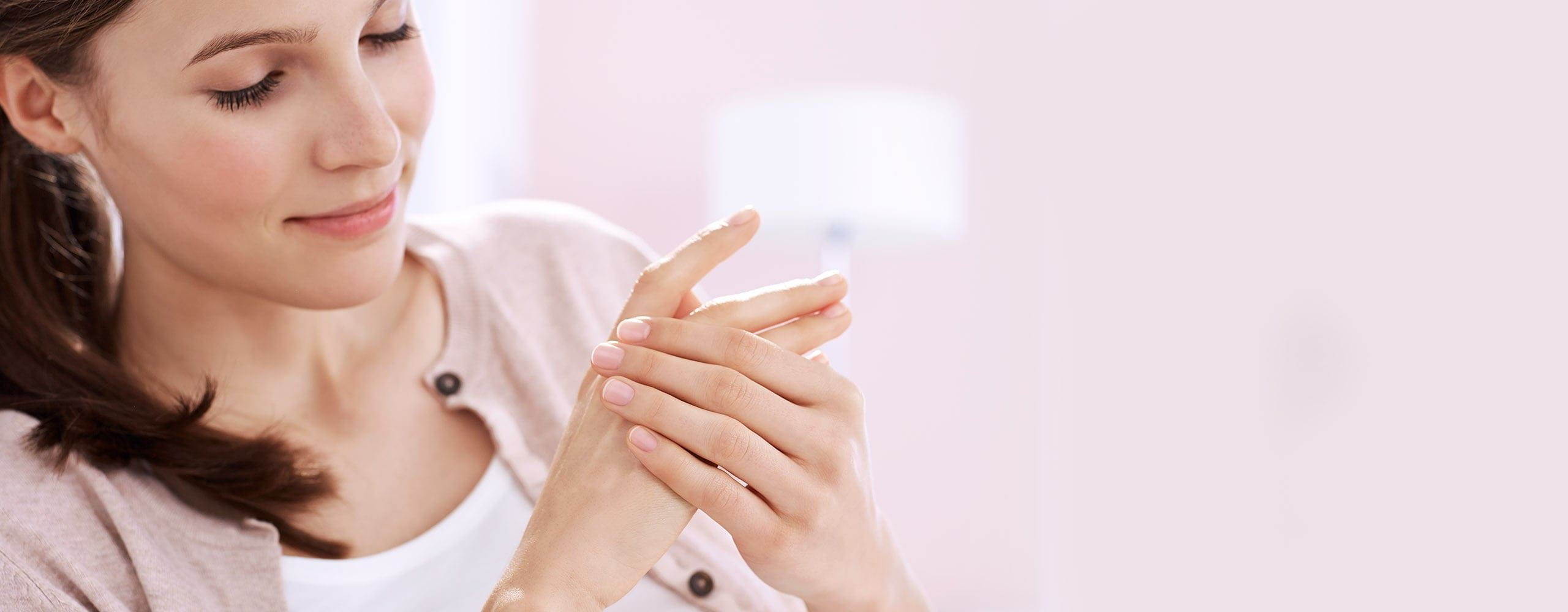 Gel hydroalcoolique, savon et irritation des mains (dermatite) - NIVEA