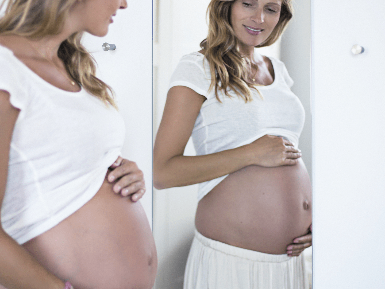 smagliature in gravidanza viste dallo specchio