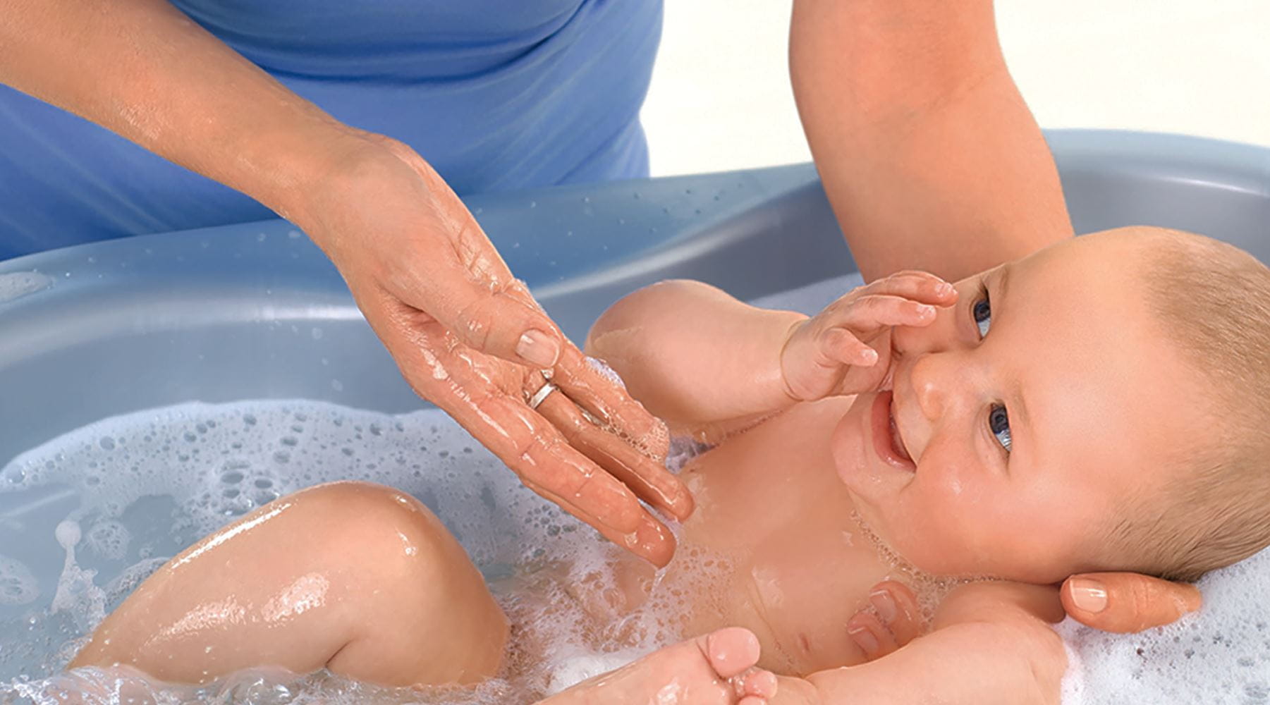 دليل الاستحمام لطفلك