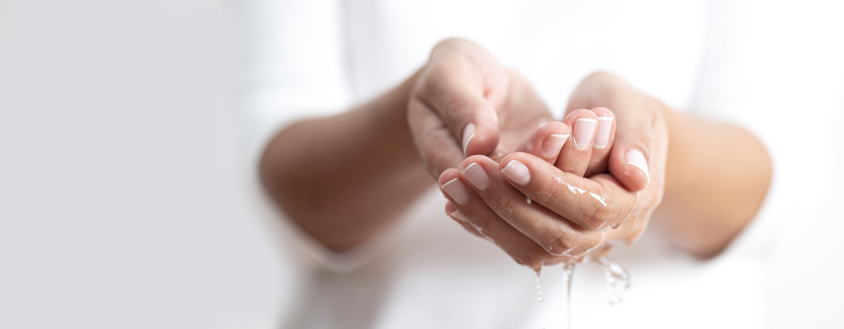 5 Important Tips for Healthy Beautiful Hands and Nails!