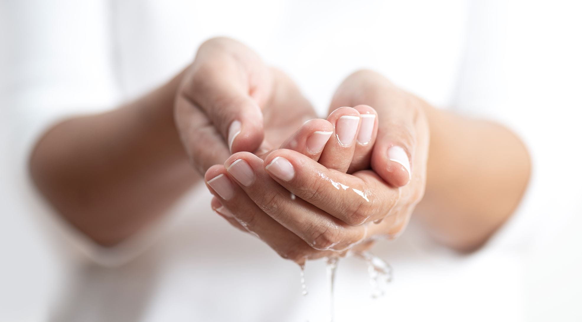 5 Important Tips for Healthy Beautiful Hands and Nails!
