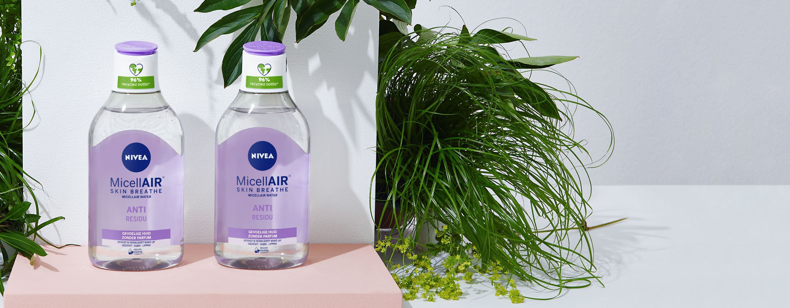 NIVEA MicellAIR® Skin Breathe-flessen gemaakt van 96% gerecycled plastic