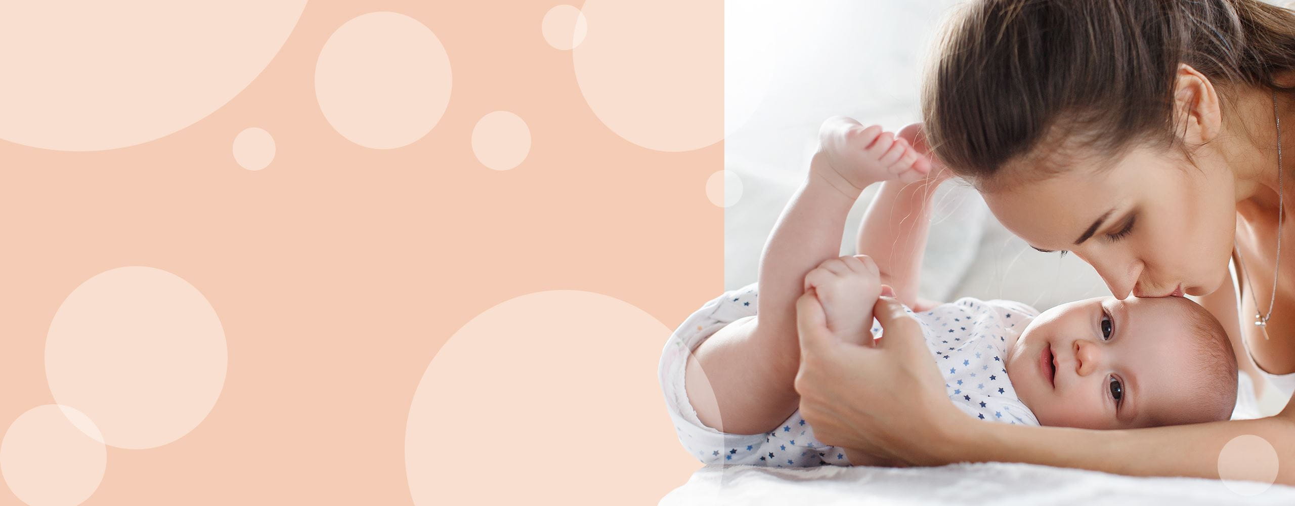 Sucha skóra u niemowlaka – skąd się bierze i jak o nią dbać? 